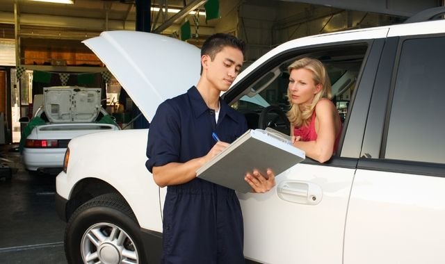 Book Now: Premium Mobile Car Body Repairs in Chorley